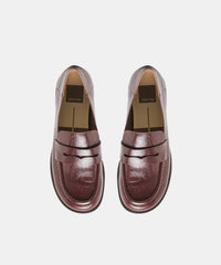 YASMYN LOAFERS COFFEE CRINKLE PATENT