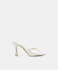 ROSHA HEELS TRUE WHITE SATIN