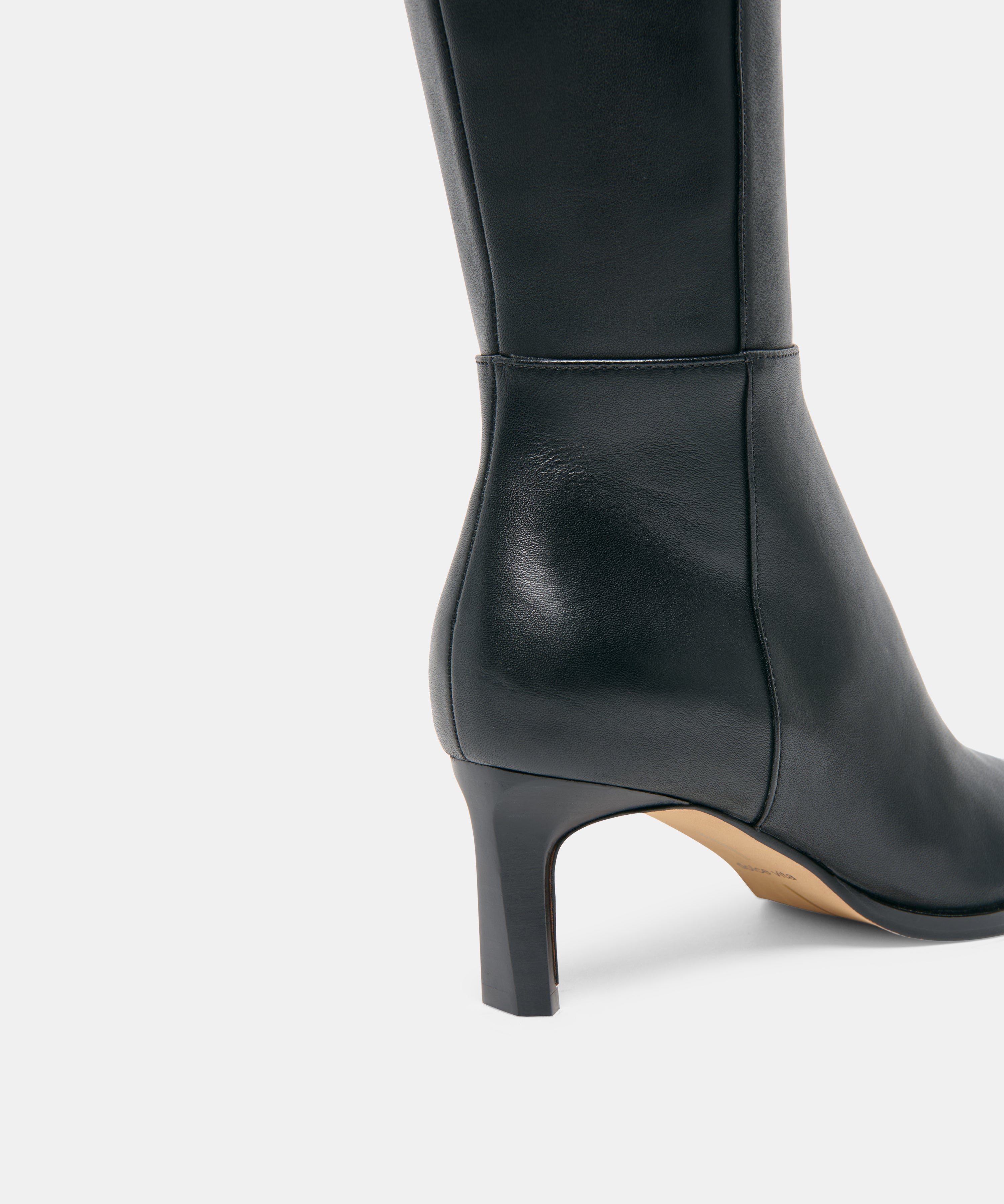 ALIMA NARROW CALF BOOTS BLACK LEATHER