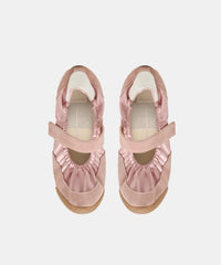 SPRUCE SNEAKERS AGED ROSE SATIN
