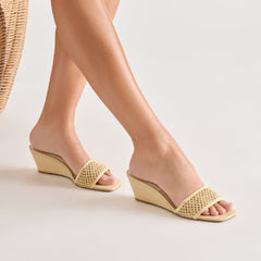 QAILY WEDGES LT NATURAL RAFFIA