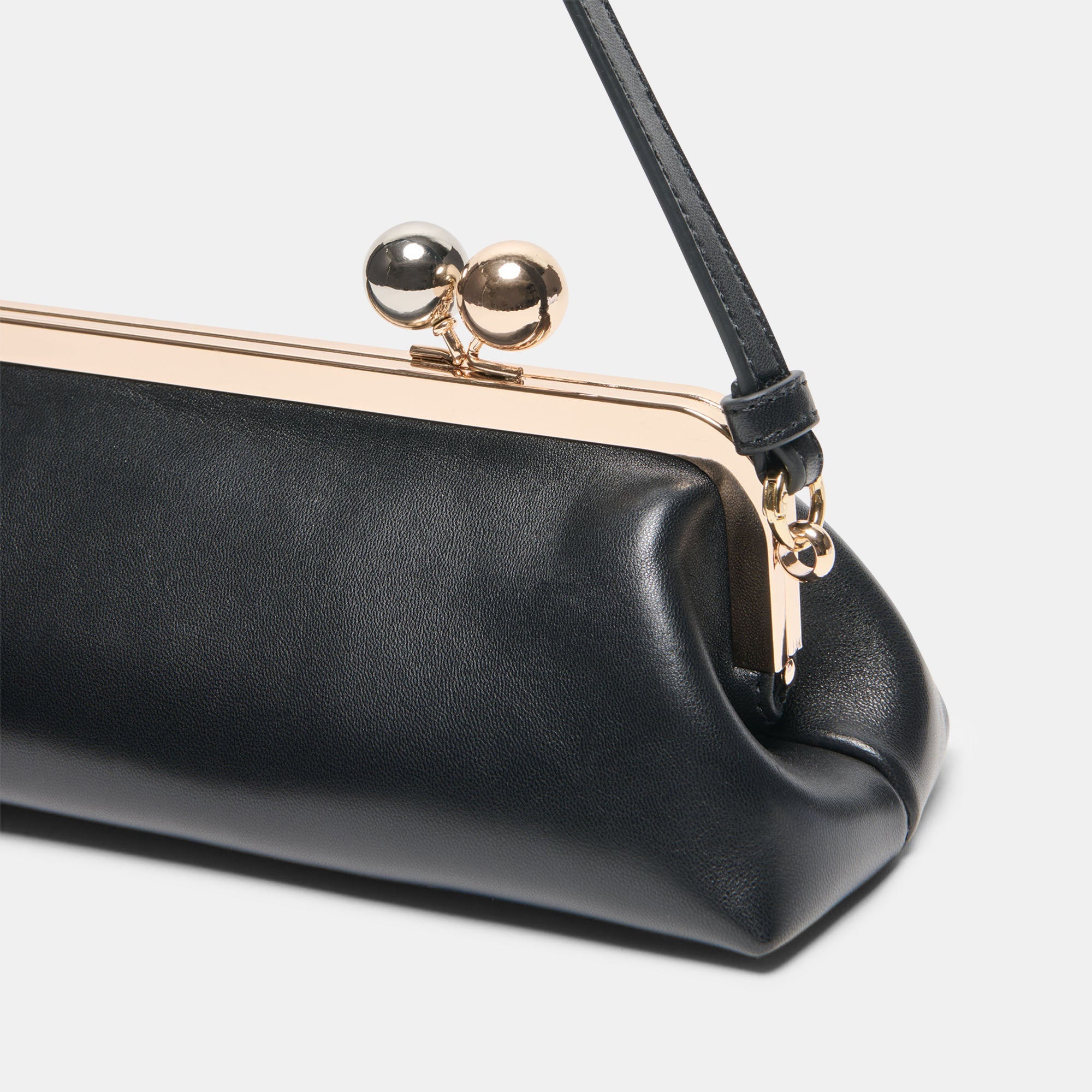AMBRIAA SHOULDER BAG BLACK LEATHER
