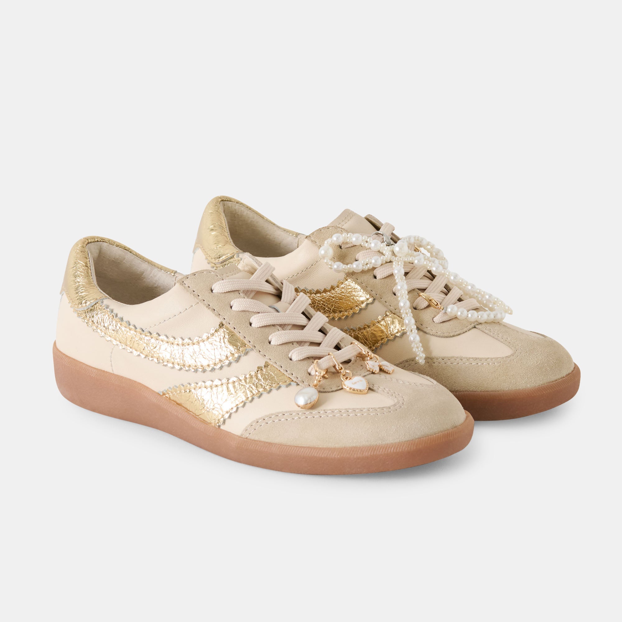 MERIT SNEAKERS WHITE GOLD LEATHER + PEARL CHARM BUNDLE