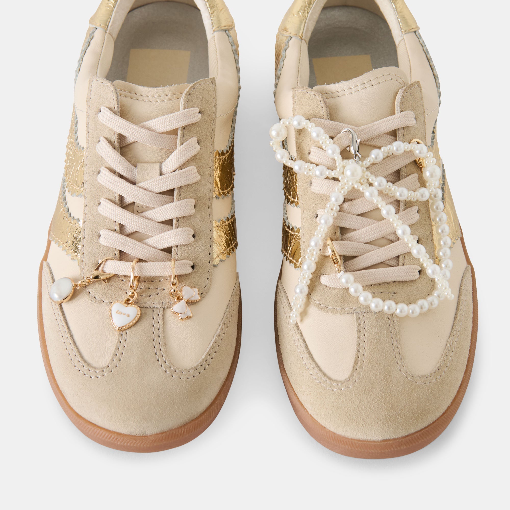 MERIT SNEAKERS WHITE GOLD LEATHER + PEARL CHARM BUNDLE