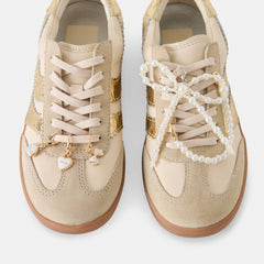 MERIT SNEAKERS WHITE GOLD LEATHER + PEARL CHARM BUNDLE