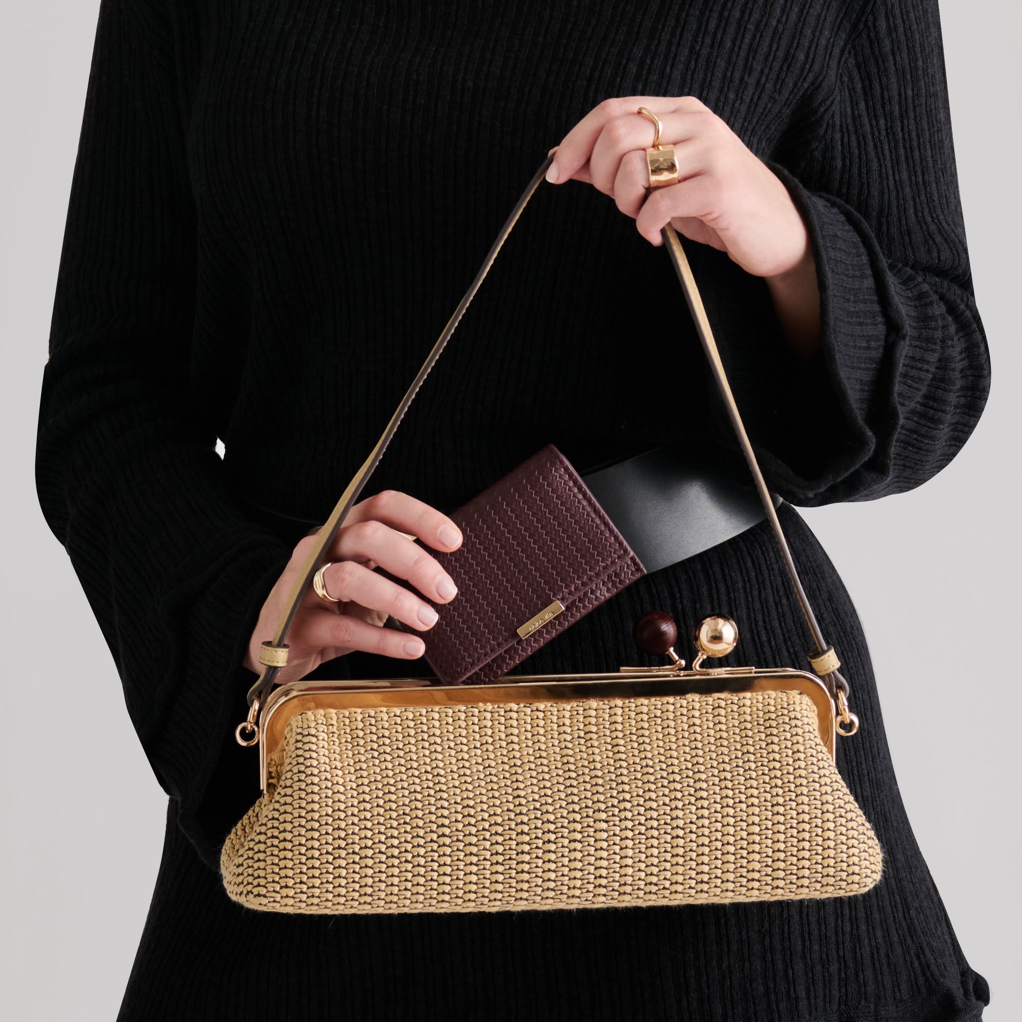 AMBRIAA SHOULDER BAG NATURAL RAFFIA