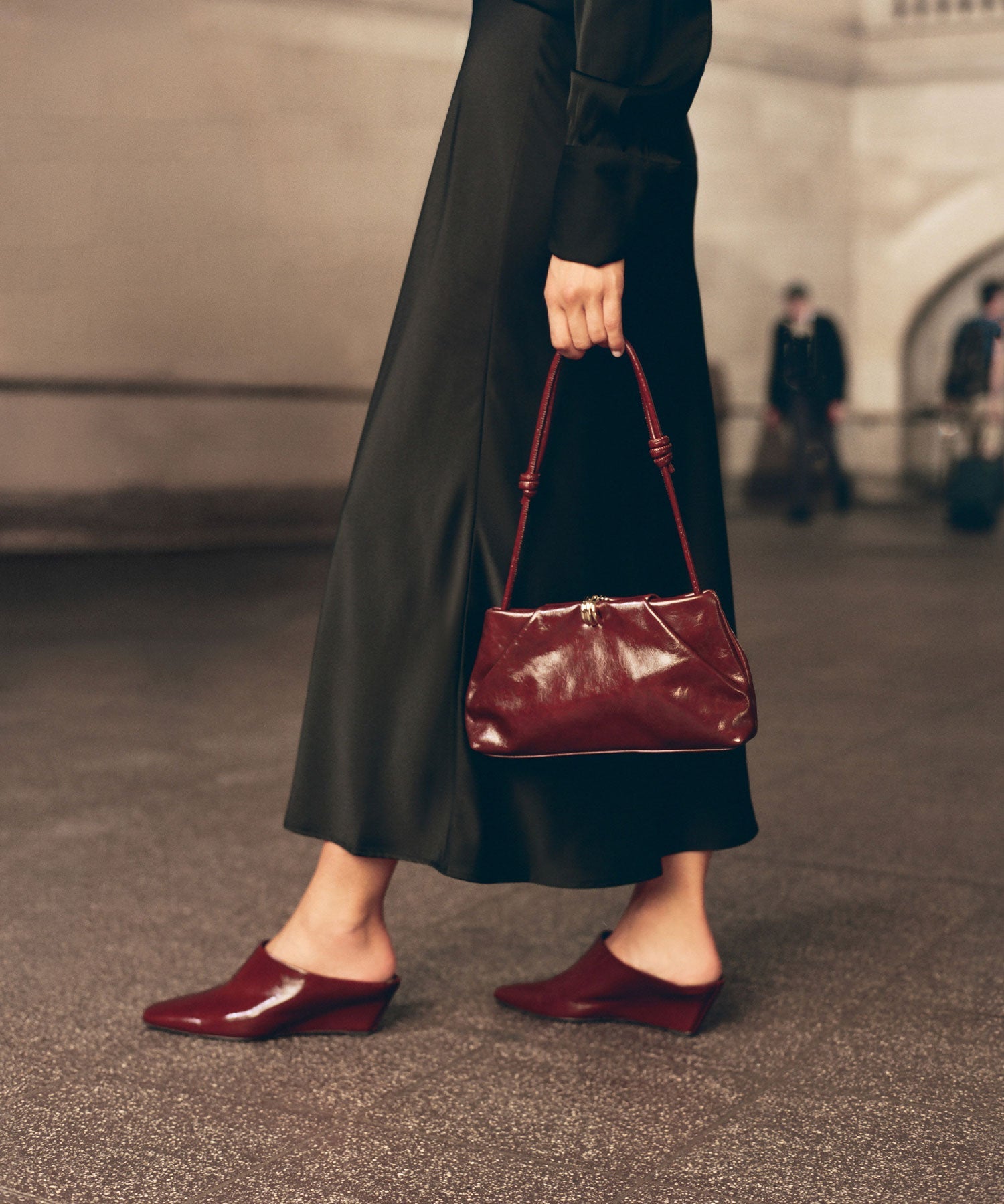 HILAH MULES OXBLOOD CRINKLE PATENT
